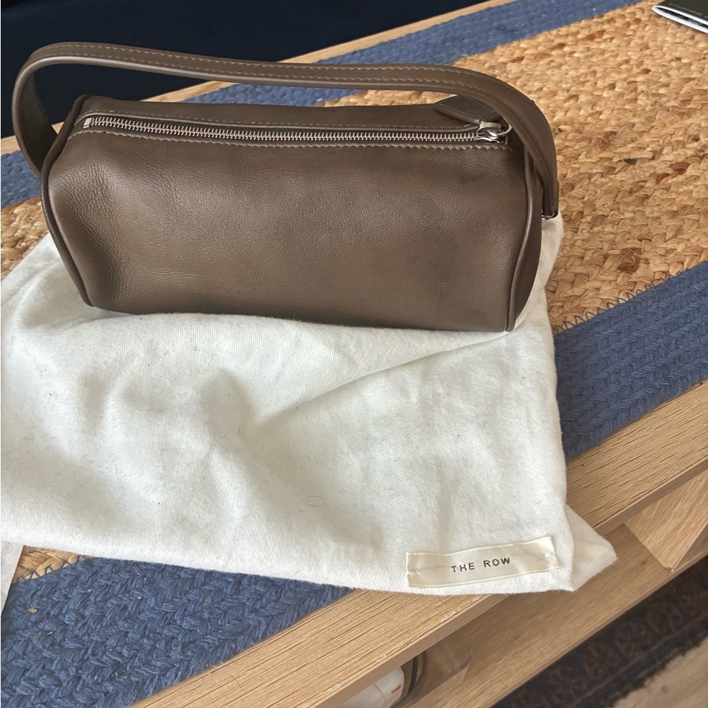 The Row Round 90’s Bag in Leather